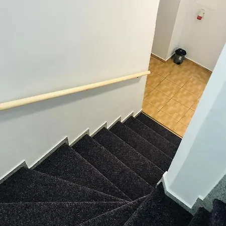 Sunshine בית הארחה